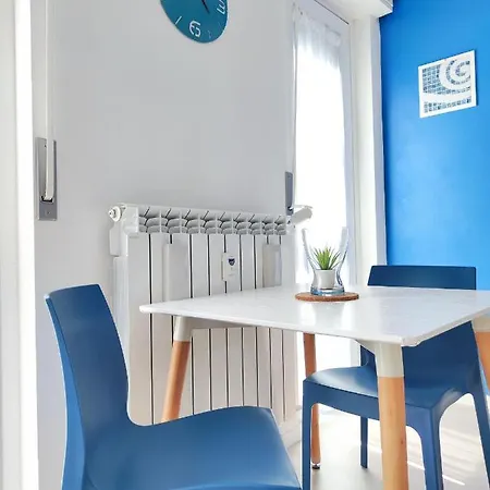 Daire Large New Stylish Studio Apt - Metro Fast Wifi A/c *