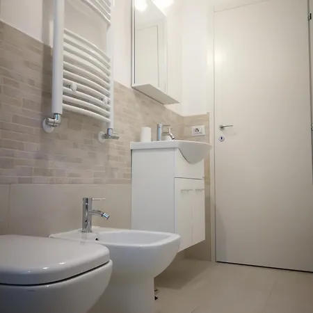 Large New Stylish Studio Apt - Metro Fast Wifi A/c Milano